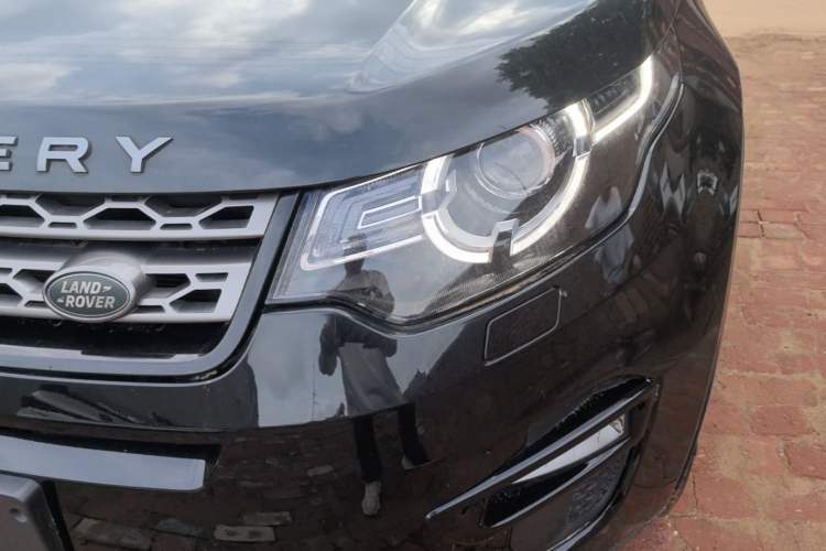 Used Land Rover Discovery Sport 2019 240 PS SE Version China VI Standard Left Front Headlight