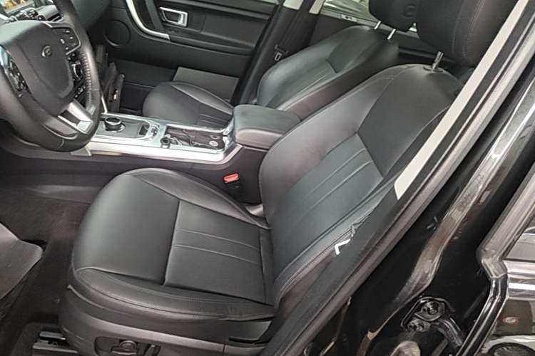 Used Land Rover Discovery Sport 2019 240 PS SE Version China VI Standard Left Front Seat