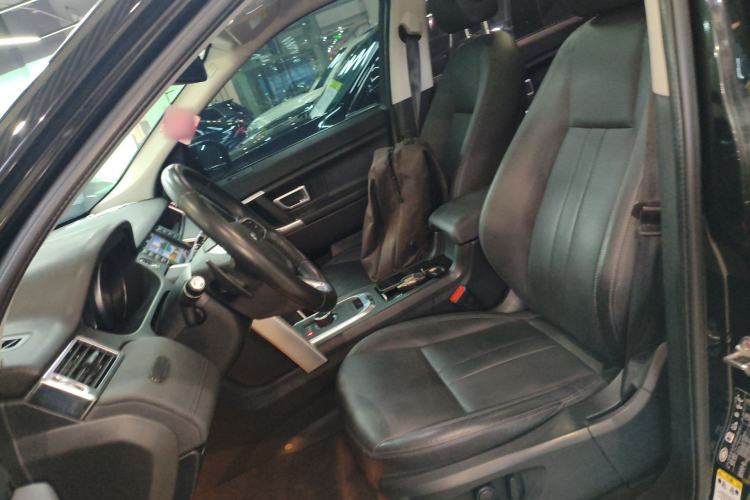 Used Land Rover Discovery Sport 2019 240 PS SE Version China VI Standard Left Front Seat