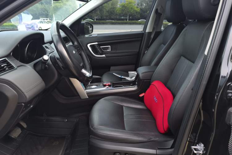 Used Land Rover Discovery Sport 2019 240 PS SE Version China VI Standard Left Front Seat