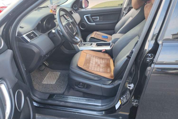 Used Land Rover Discovery Sport 2019 240 PS HSE Version China VI Standard Left Front Seat