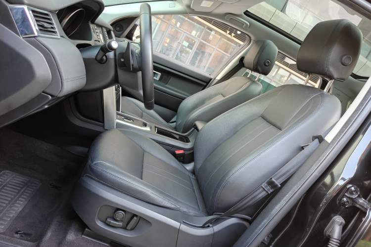 Used Land Rover Discovery Sport 2019 240 PS SE Version China V Standard Left Front Seat