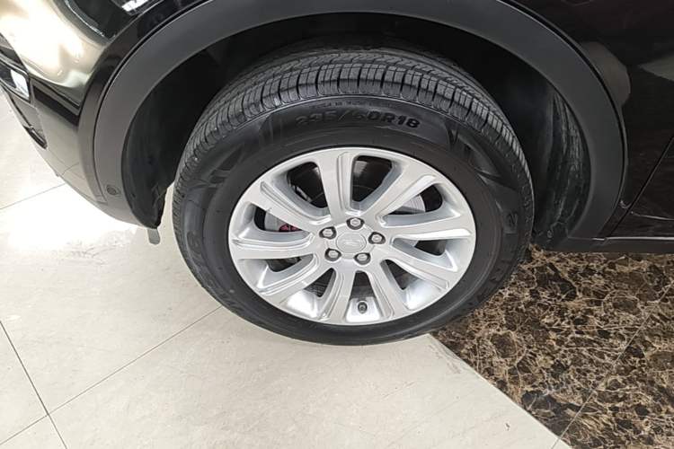 Used Land Rover Discovery Sport 2019 240 PS SE Version China VI Standard Left Front Wheel Hub