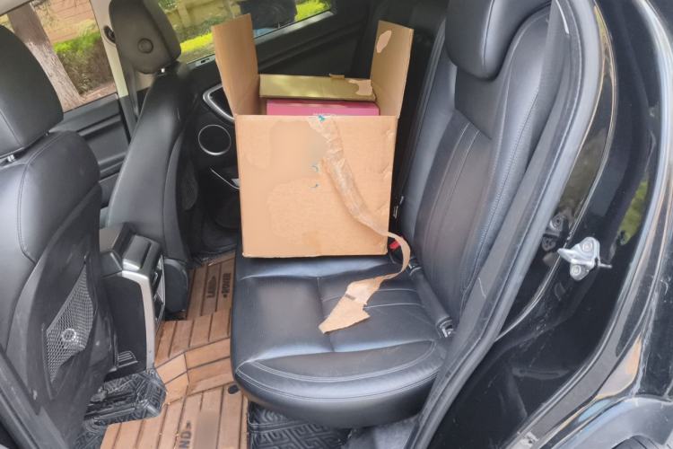 Used Land Rover Discovery Sport 2019 240 PS SE Version China V Standard Left Rear Seat