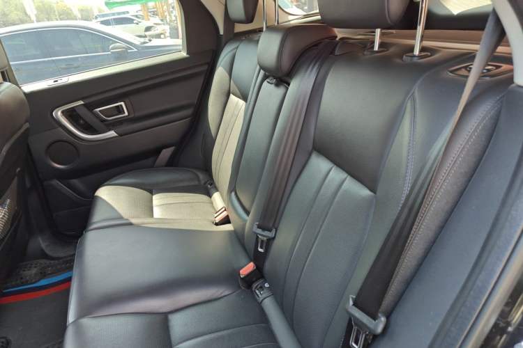 Used Land Rover Discovery Sport 2019 240 PS SE Version China V Standard Left Rear Seat