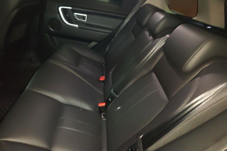 Used Land Rover Discovery Sport 2019 240 PS SE Version China VI Standard Left Rear Seat