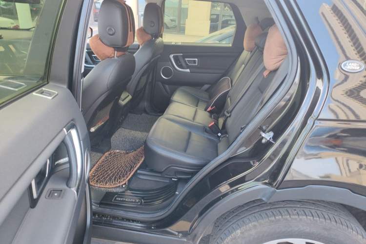 Used Land Rover Discovery Sport 2019 240 PS HSE Version China VI Standard Left Rear Seat
