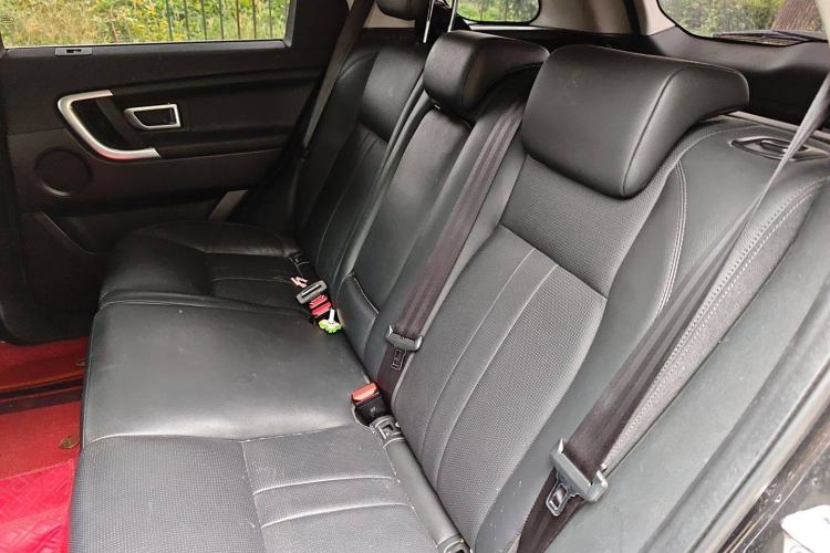 Used Land Rover Discovery Sport 2019 240 PS SE Version China VI Standard Left Rear Seat