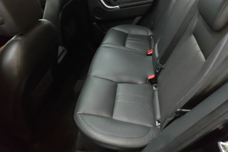 Used Land Rover Discovery Sport 2019 240 PS SE Version China VI Standard Left Rear Seat