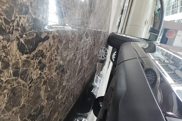 Used Land Rover Discovery Sport 2019 240 PS SE Version China VI Standard Left Side Sill