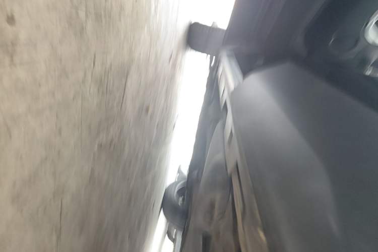Used Land Rover Discovery Sport 2019 240 PS SE Version China VI Standard Left Side Sill