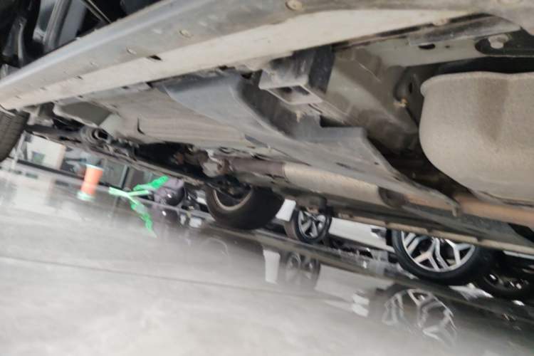 Used Land Rover Discovery Sport 2019 240 PS SE Version China VI Standard Left Side Sill