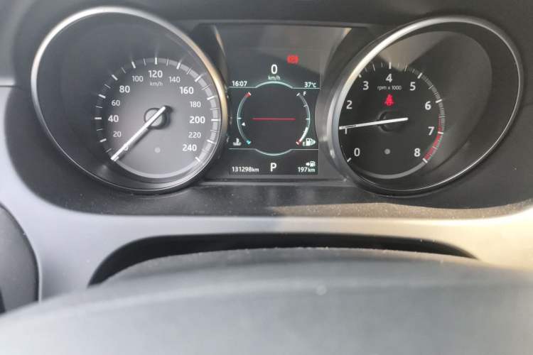 Used Land Rover Discovery Sport 2019 240 PS SE Version China V Standard Odometer Close Up