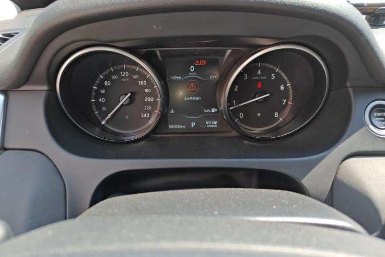 Used Land Rover Discovery Sport 2019 240 PS SE Version China V Standard Odometer Close Up