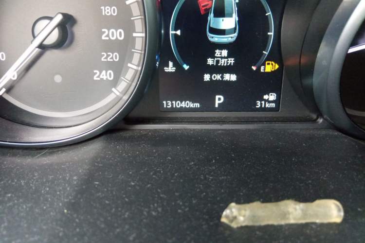 Used Land Rover Discovery Sport 2019 240 PS SE Version China VI Standard Odometer Close Up