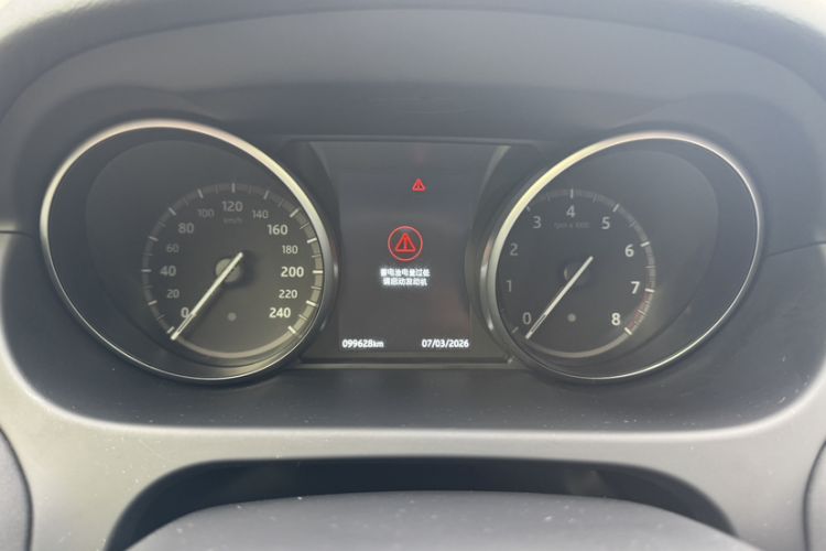 Used Land Rover Discovery Sport 2019 240 PS HSE Version China VI Standard Odometer Close Up