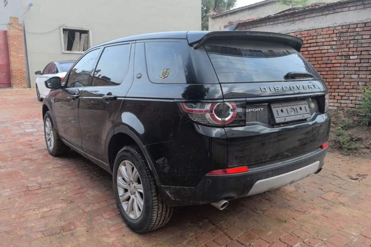 Used Land Rover Discovery Sport 2019 240 PS SE Version China VI Standard Rear Left 45 Deg
