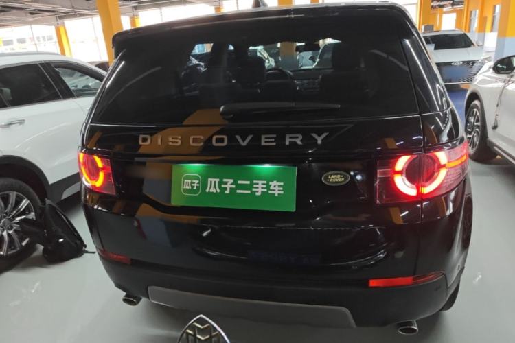 Used Land Rover Discovery Sport 2019 240 PS SE Version China VI Standard Rear
