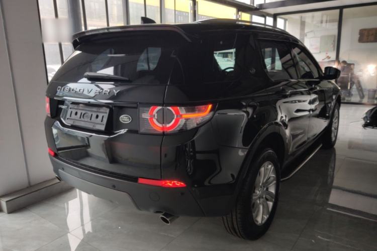 Used Land Rover Discovery Sport 2019 240 PS SE Version China VI Standard Rear Right 45 Deg