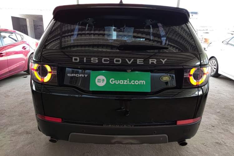 Used Land Rover Discovery Sport 2019 240 PS SE Version China VI Standard Rear