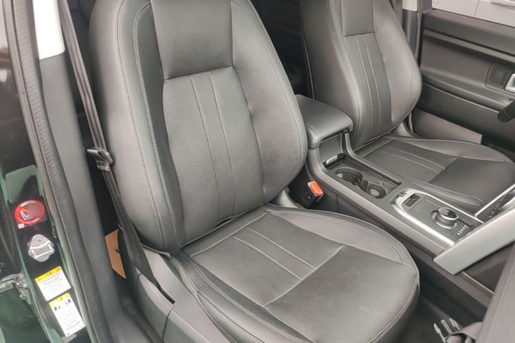 Used Land Rover Discovery Sport 2019 240 PS SE Version China VI Standard Right Front Seat