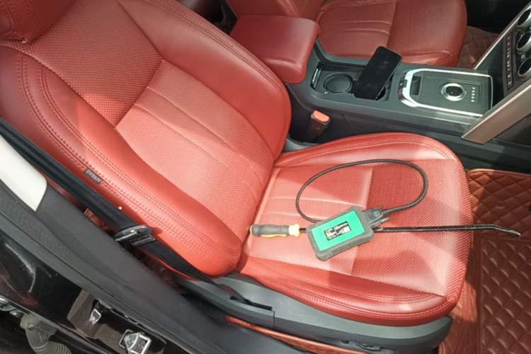 Used Land Rover Discovery Sport 2019 240 PS SE Version China VI Standard Right Front Seat