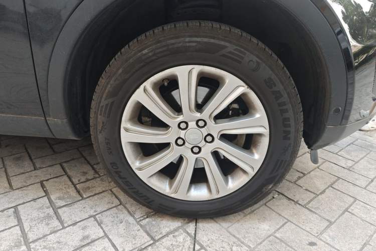 Used Land Rover Discovery Sport 2019 240 PS PURE Edition China VI Standard Right Front Wheel Hub