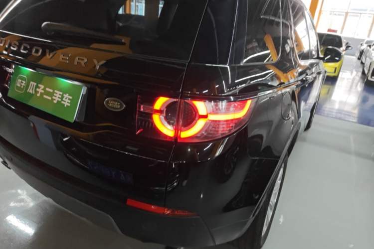 Used Land Rover Discovery Sport 2019 240 PS SE Version China VI Standard Right Rear Taillight