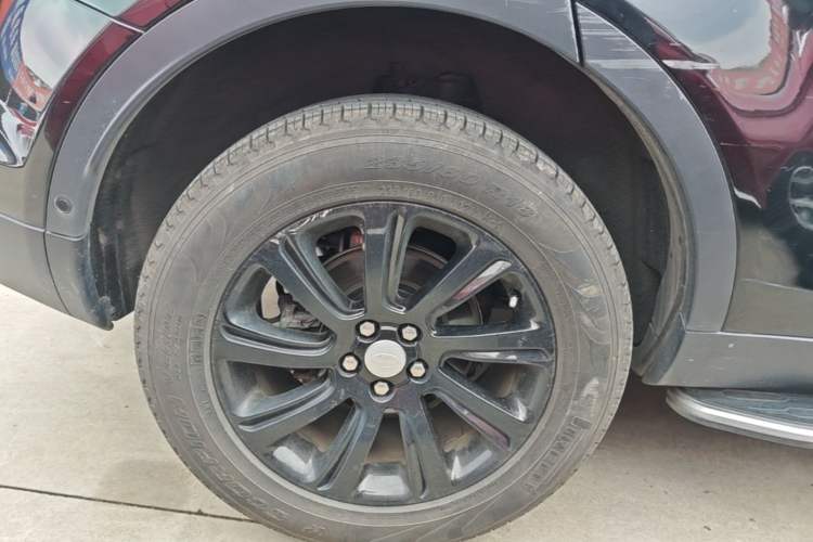Used Land Rover Discovery Sport 2019 240 PS SE Version China V Standard Right Rear Wheel Hub