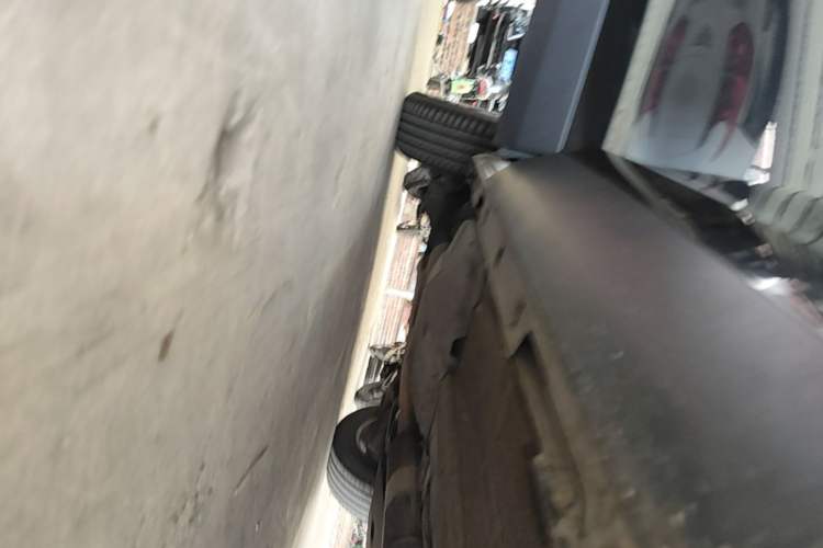 Used Land Rover Discovery Sport 2019 240 PS SE Version China VI Standard Right Side Sill