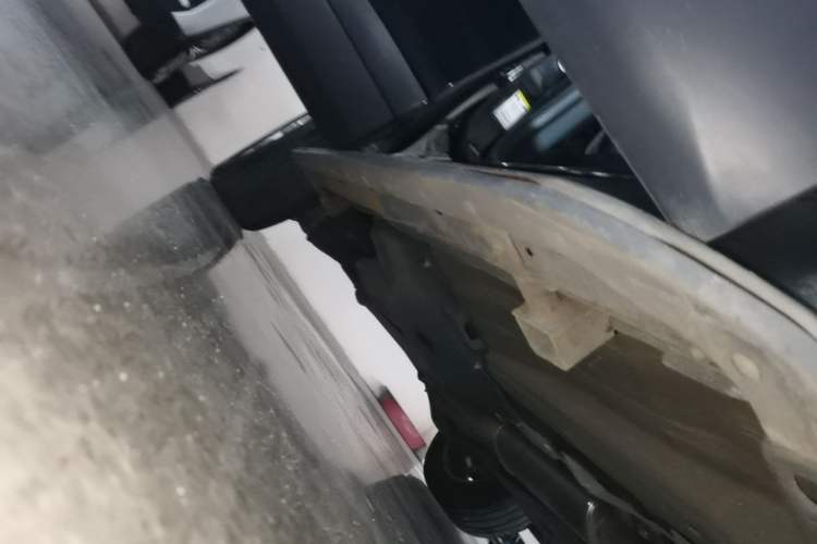 Used Land Rover Discovery Sport 2019 240 PS SE Version China VI Standard Right Side Sill