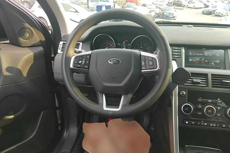 Used Land Rover Discovery Sport 2019 240 PS SE Version China VI Standard Steering Wheel