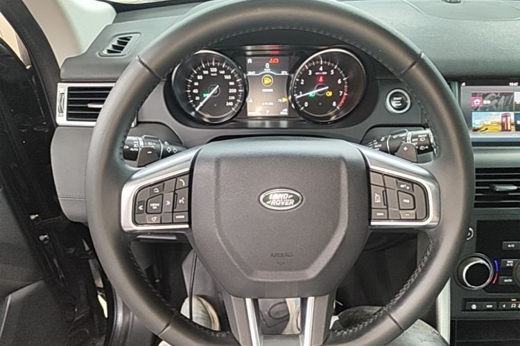 Used Land Rover Discovery Sport 2019 240 PS SE Version China VI Standard Steering Wheel