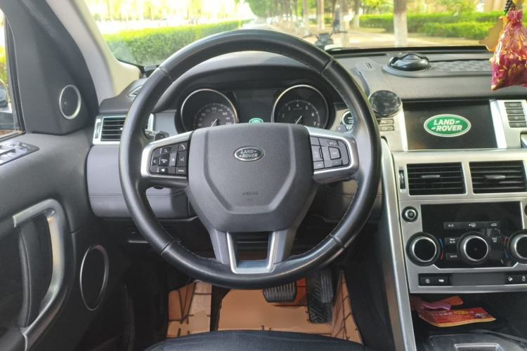 Used Land Rover Discovery Sport 2019 240 PS SE Version China V Standard Steering Wheel