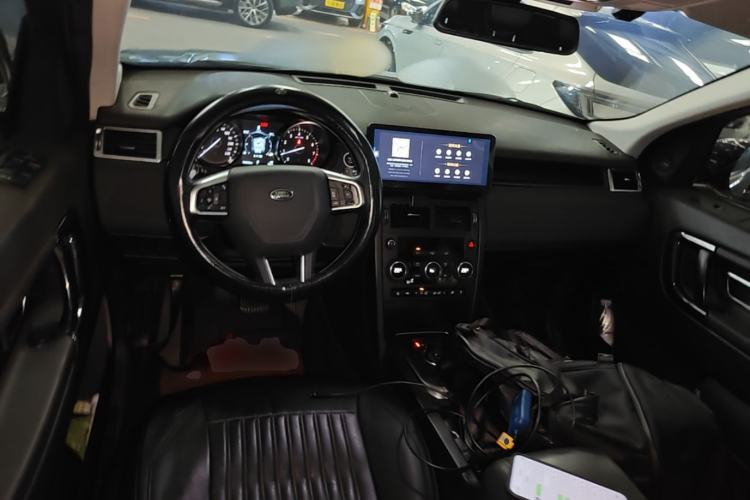 Used Land Rover Discovery Sport 2019 240 PS PURE Edition China V Standard Steering Wheel