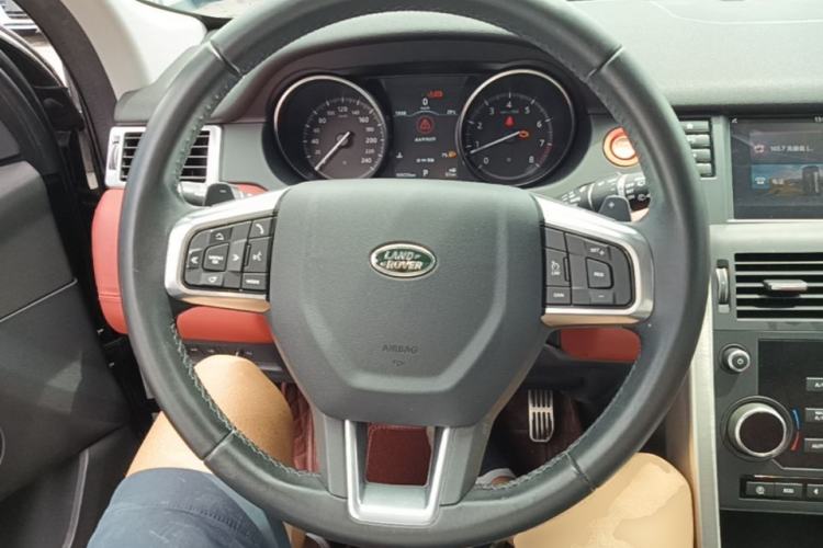 Used Land Rover Discovery Sport 2019 240 PS SE Version China VI Standard Steering Wheel