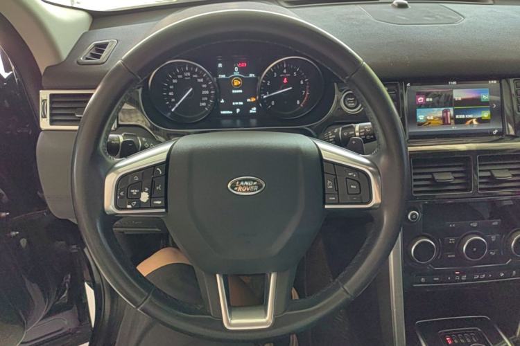 Used Land Rover Discovery Sport 2019 240 PS SE Version China VI Standard Steering Wheel