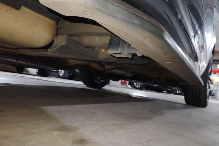 Used Land Rover Discovery Sport 2019 240 PS SE Dynamic Version China VI Standard Chassis Rear Right