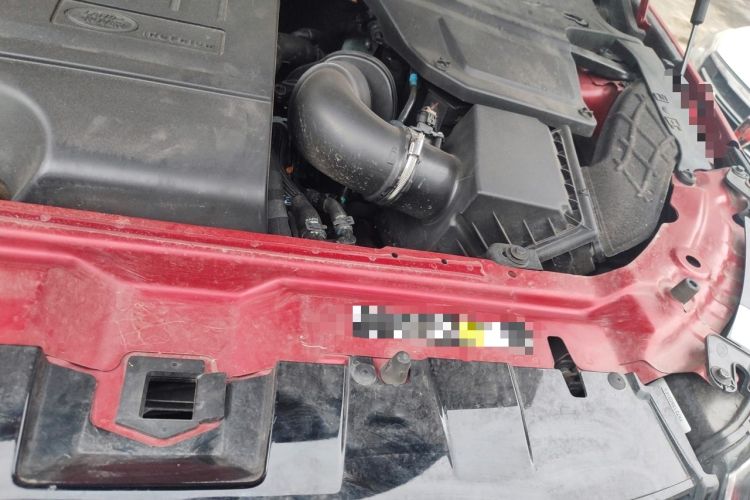 Used Land Rover Discovery Sport 2019 240 PS SE Dynamic Version China VI Standard Engine Bay Left