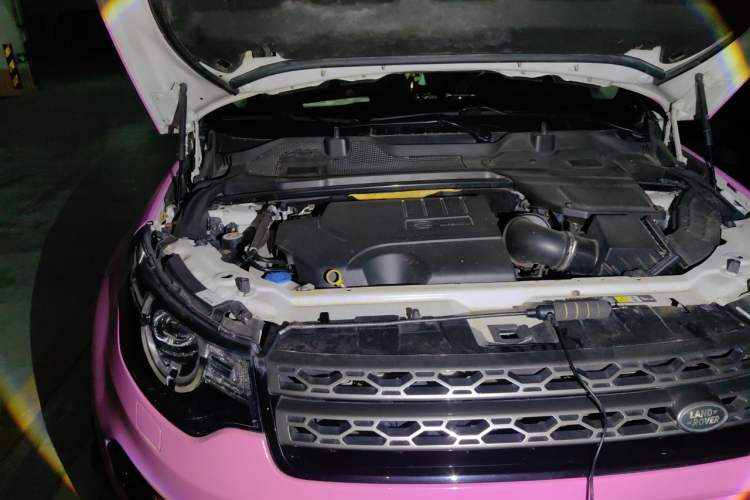 Used Land Rover Discovery Sport 2019 240 PS SE Version China VI Standard Engine Bay Right
