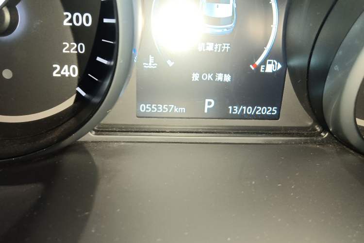Used Land Rover Discovery Sport 2019 240 PS SE Dynamic Version China VI Standard Odometer Close Up