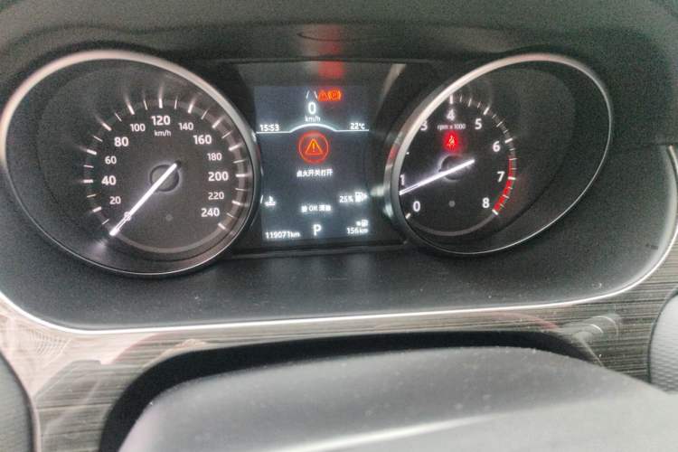 Used Land Rover Discovery Sport 2019 240 PS SE Dynamic Version China VI Standard Odometer Close Up