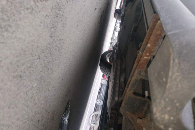 Used Land Rover Discovery Sport 2019 240 PS HSE Version China V Standard Chassis Front Right