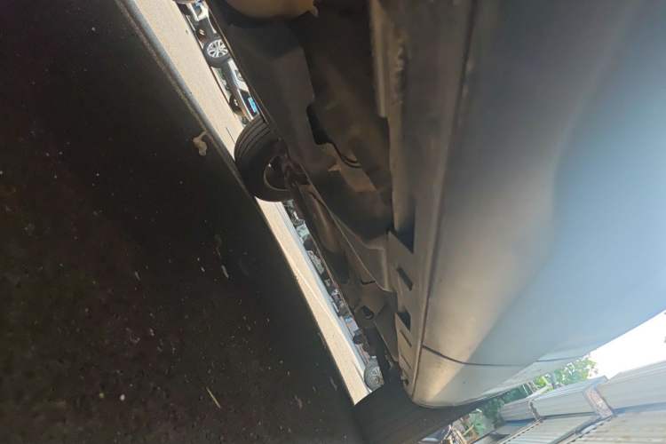 Used Land Rover Discovery Sport 2019 240 PS SE Version China VI Standard Chassis Rear Left