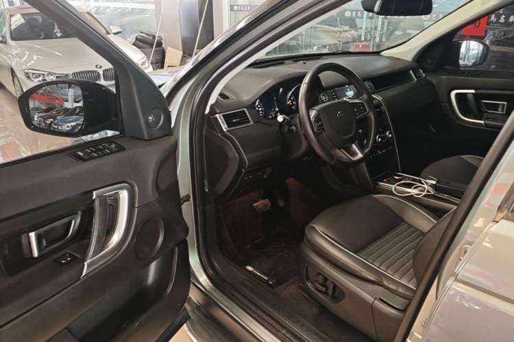 Used Land Rover Discovery Sport 2019 240 PS SE Dynamic Version China VI Standard Driver Seat