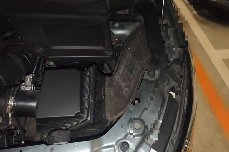 Used Land Rover Discovery Sport 2019 240 PS HSE Version China VI Standard Engine Bay Left