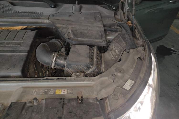 Used Land Rover Discovery Sport 2019 240 PS SE Version China V Standard Engine Bay Left