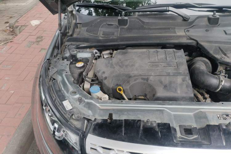 Used Land Rover Discovery Sport 2019 240 PS HSE Version China V Standard Engine Bay Right