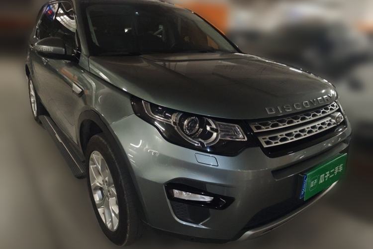 Used Land Rover Discovery Sport 2019 240 PS HSE Version China VI Standard Front Right 45 Deg