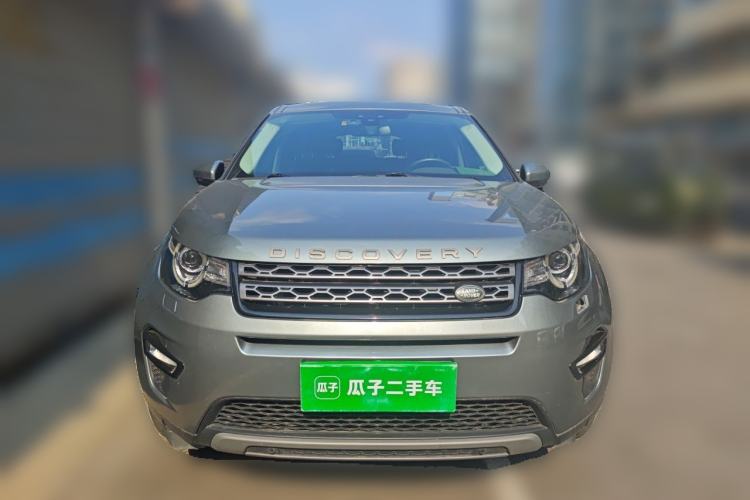 Used Land Rover Discovery Sport 2019 240 PS SE Version China VI Standard Front